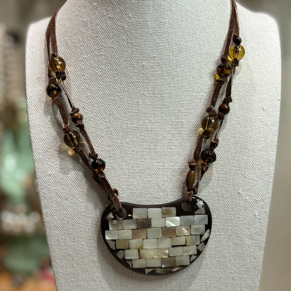Mother Of Pearl Pendant Necklace Shell Beach Boho Resort Jewelry